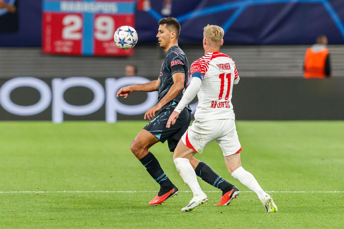 瓜帅终于开口：曼城正式挽留罗德里，皇马梦还有多远？